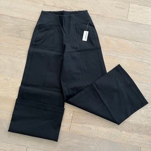 Black Old Navy High Waisted Pull On Pixie Wide Leg Pants - never worn!